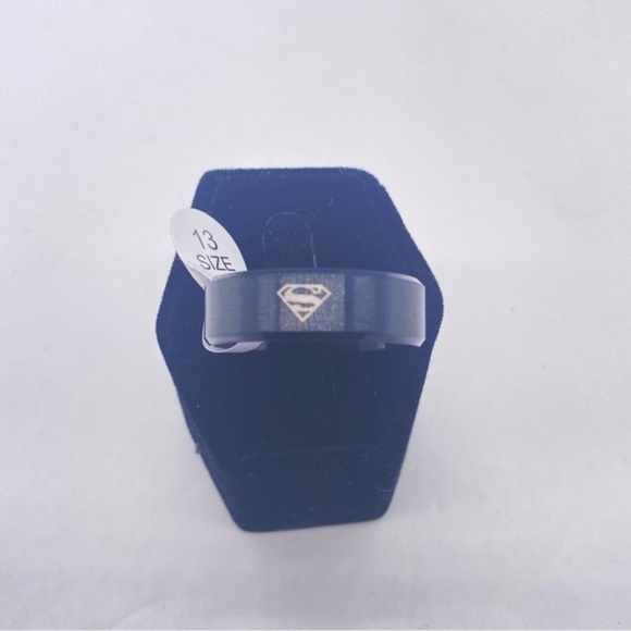 8MM Men’s Stainless Steel Band Ring Superman Logo Black Size 13 - Picture 5 of 8
